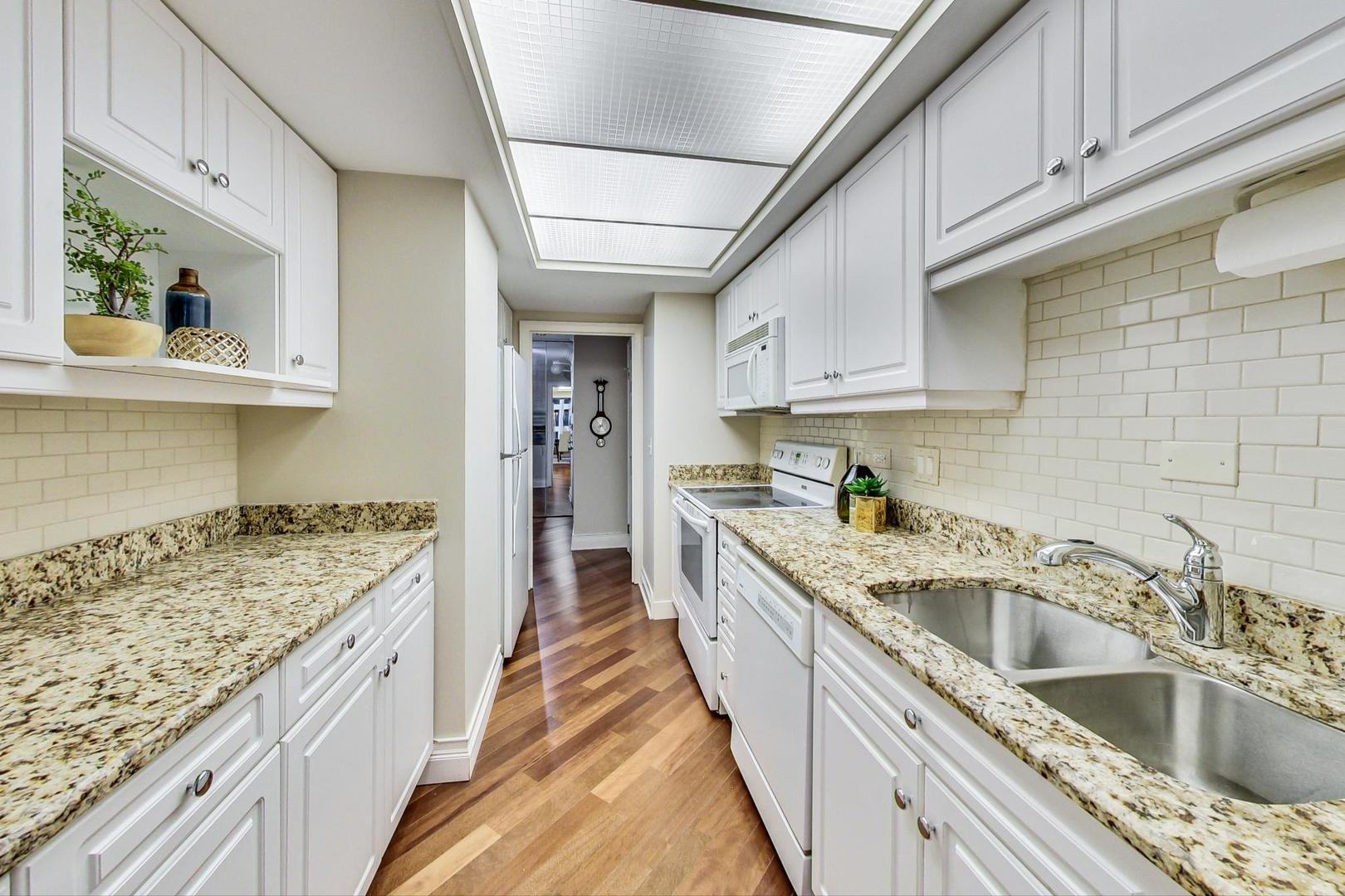 155 N HARBOR Drive Unit: 1204