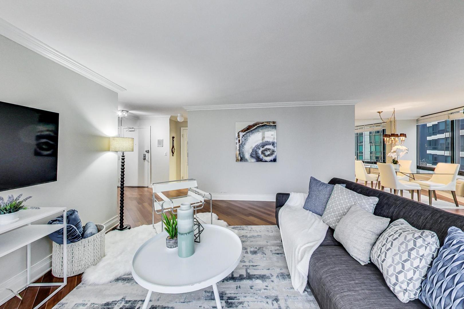 155 N HARBOR Drive Unit: 1204