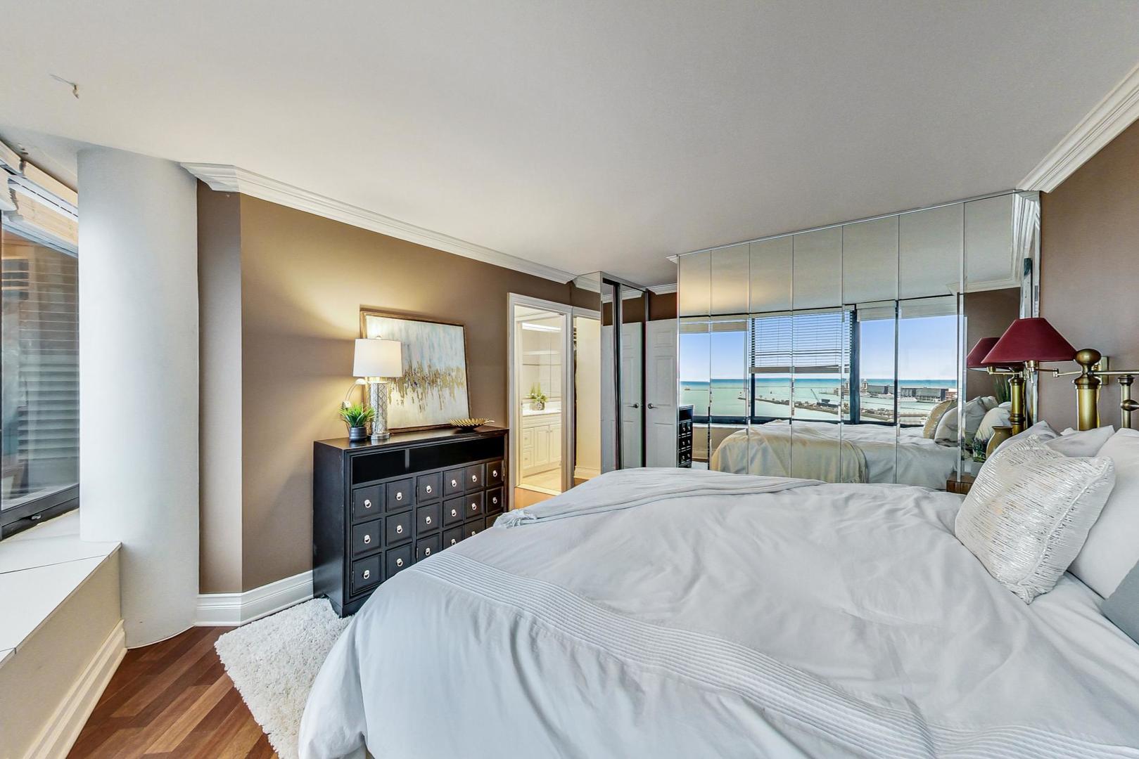 155 N HARBOR Drive Unit: 1204