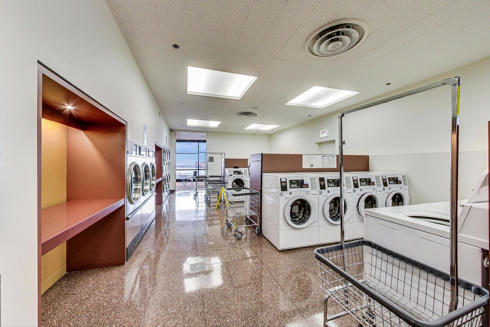 155 N HARBOR Drive Unit: 1204