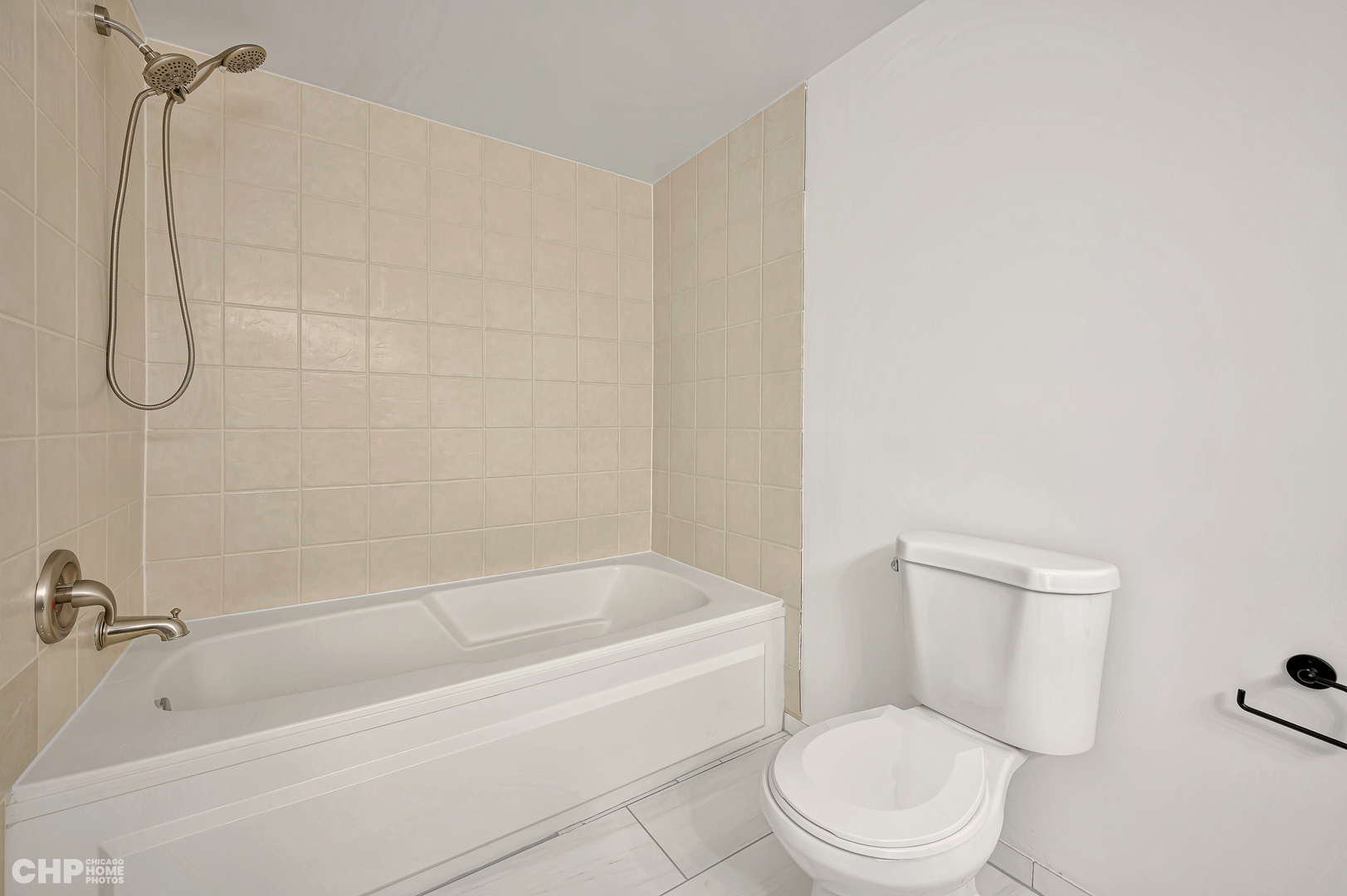 1735 W Diversey Parkway Unit: 209