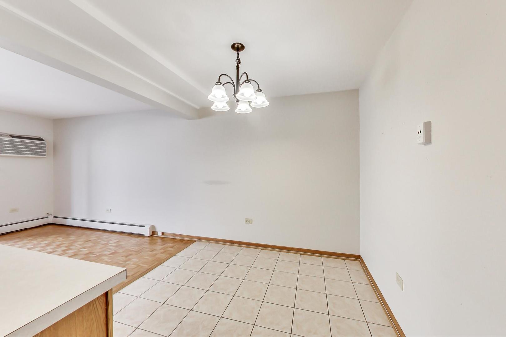 6466 N Northwest Highway Unit: C1