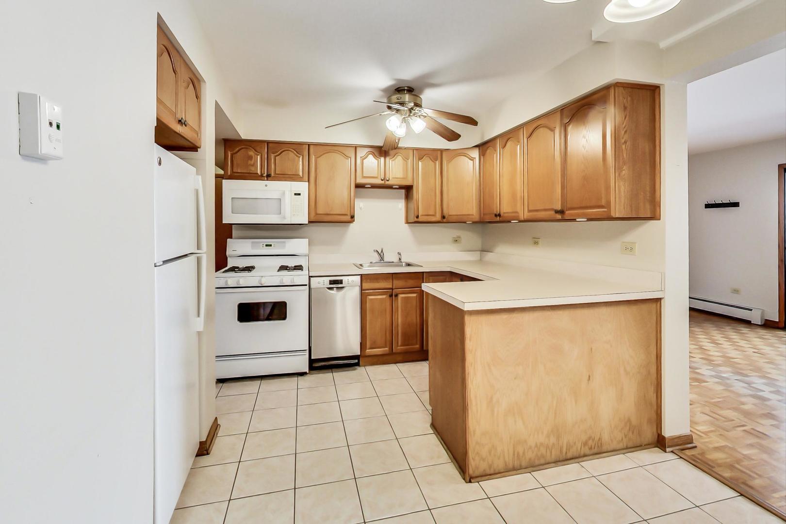 6466 N Northwest Highway Unit: C1