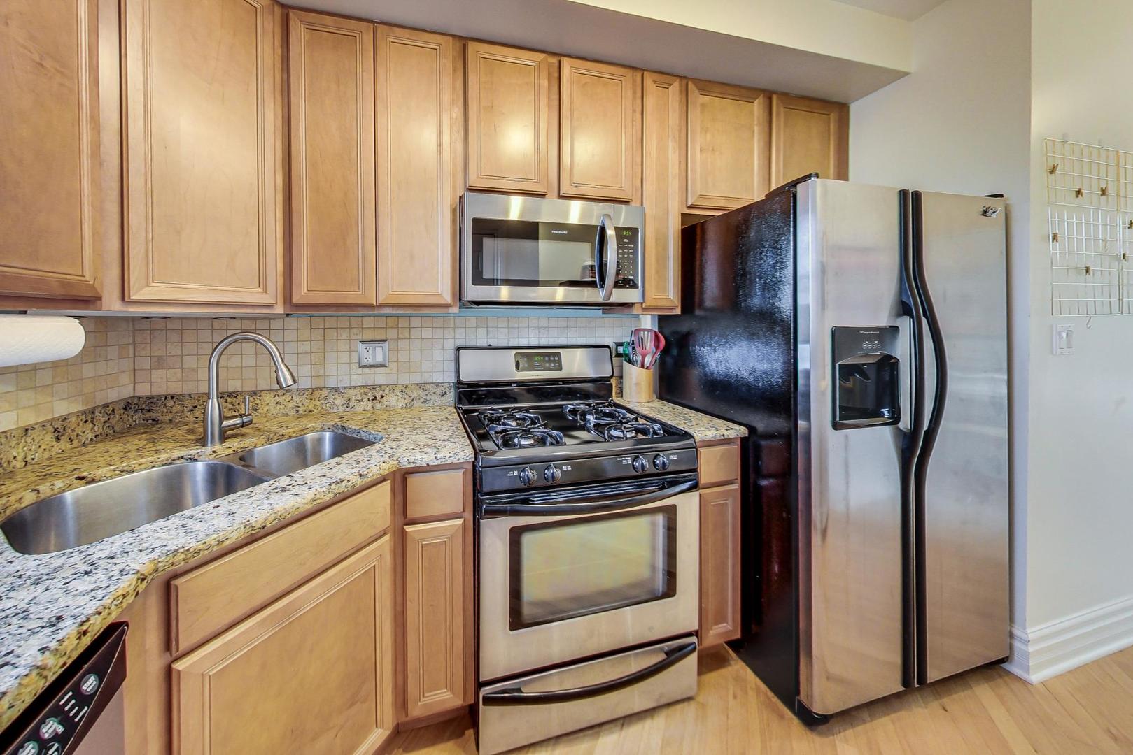 4838 N Ashland Avenue Unit: 3E
