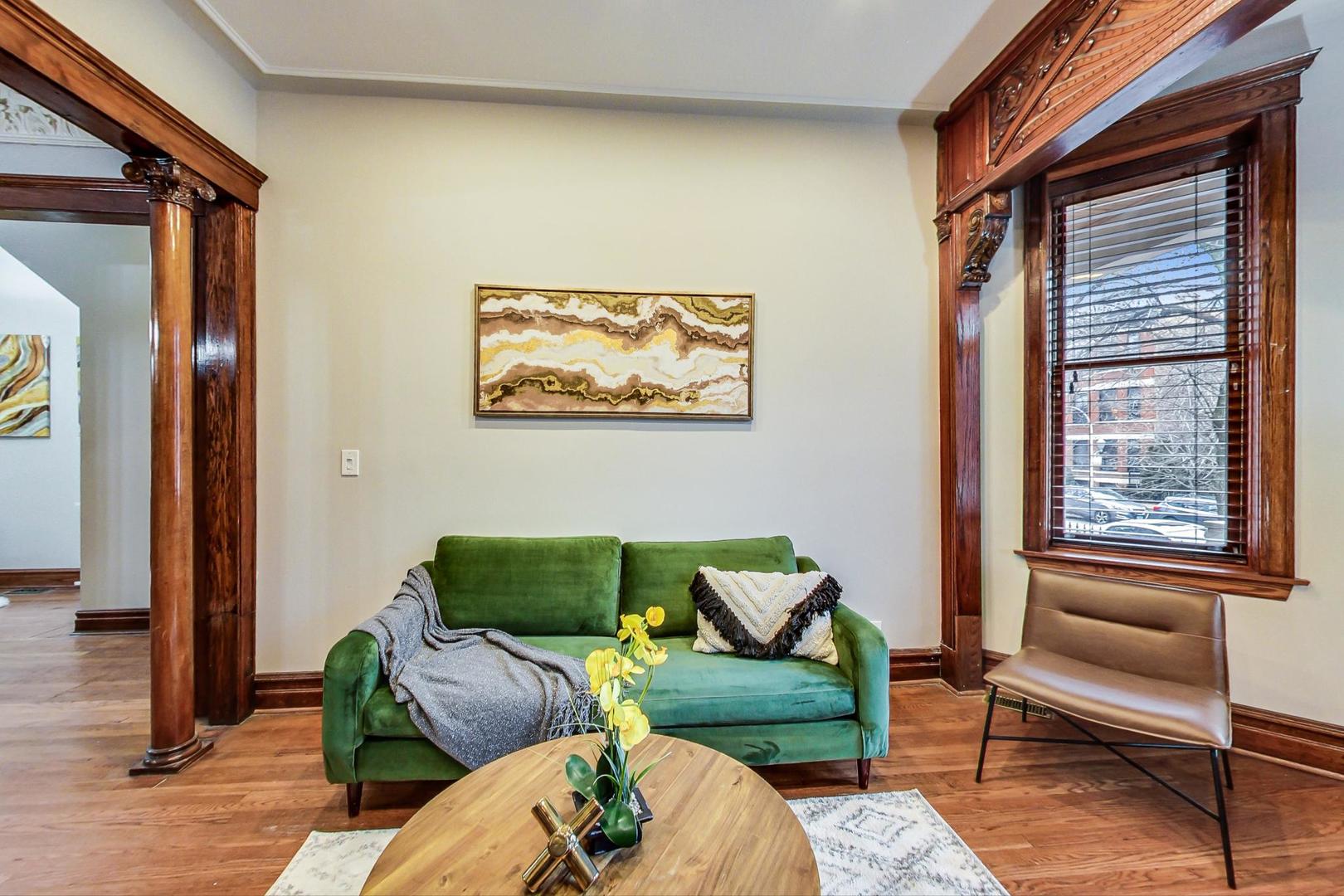 3714 N FREMONT Street Unit: 1