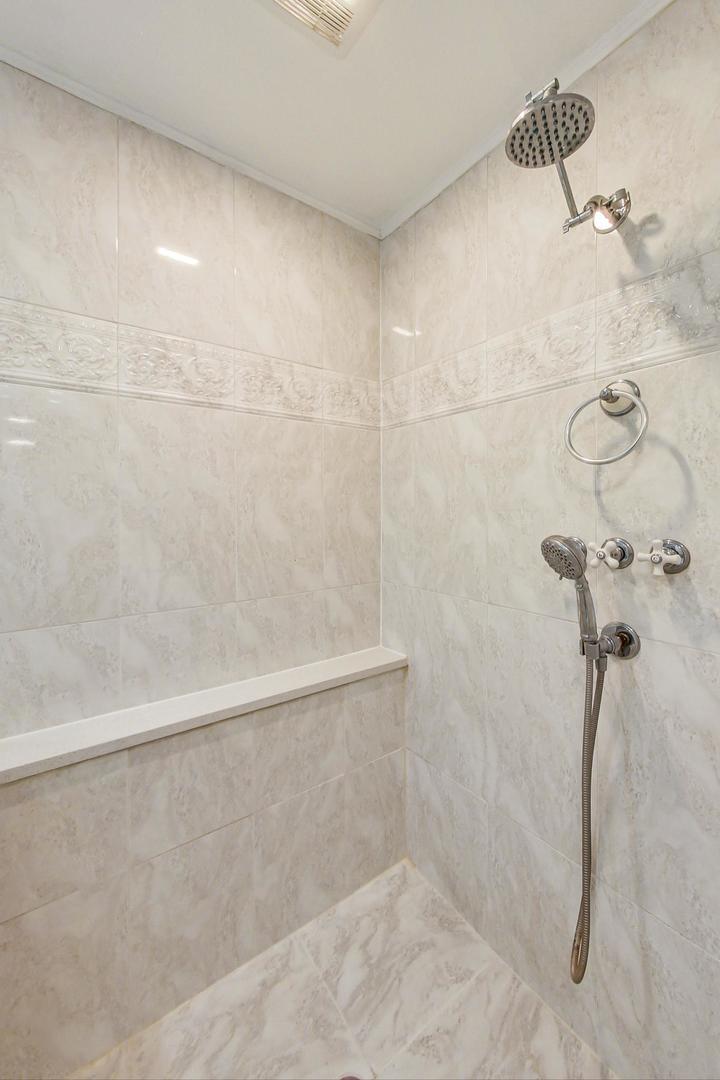 3714 N FREMONT Street Unit: 1