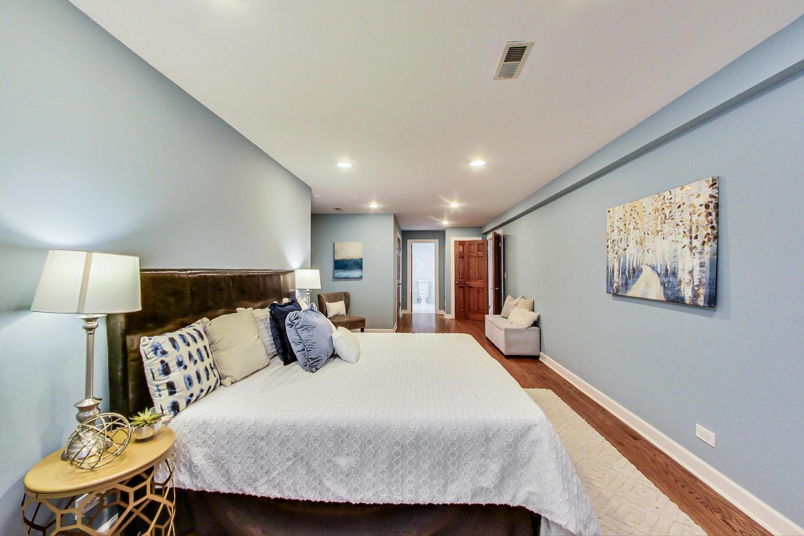3714 N FREMONT Street Unit: 1