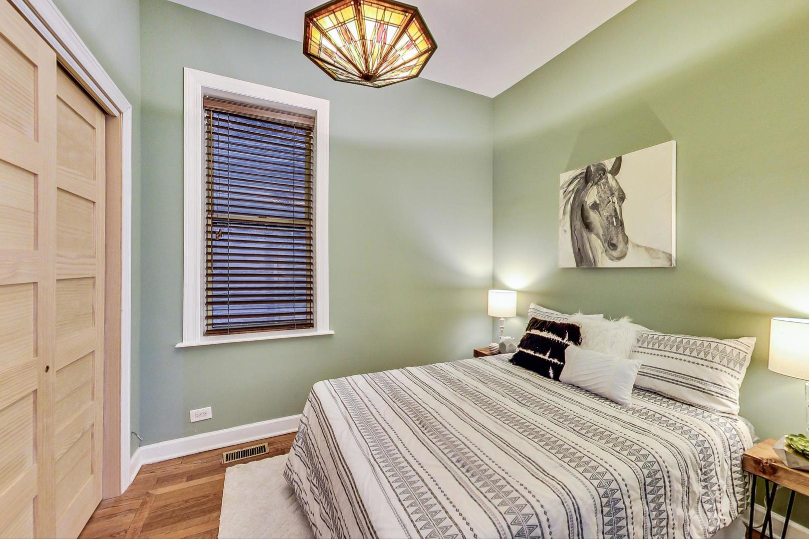 3714 N FREMONT Street Unit: 1