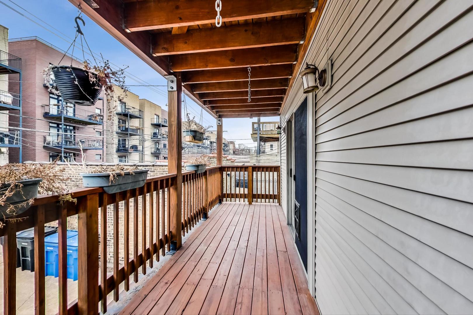 3714 N FREMONT Street Unit: 1
