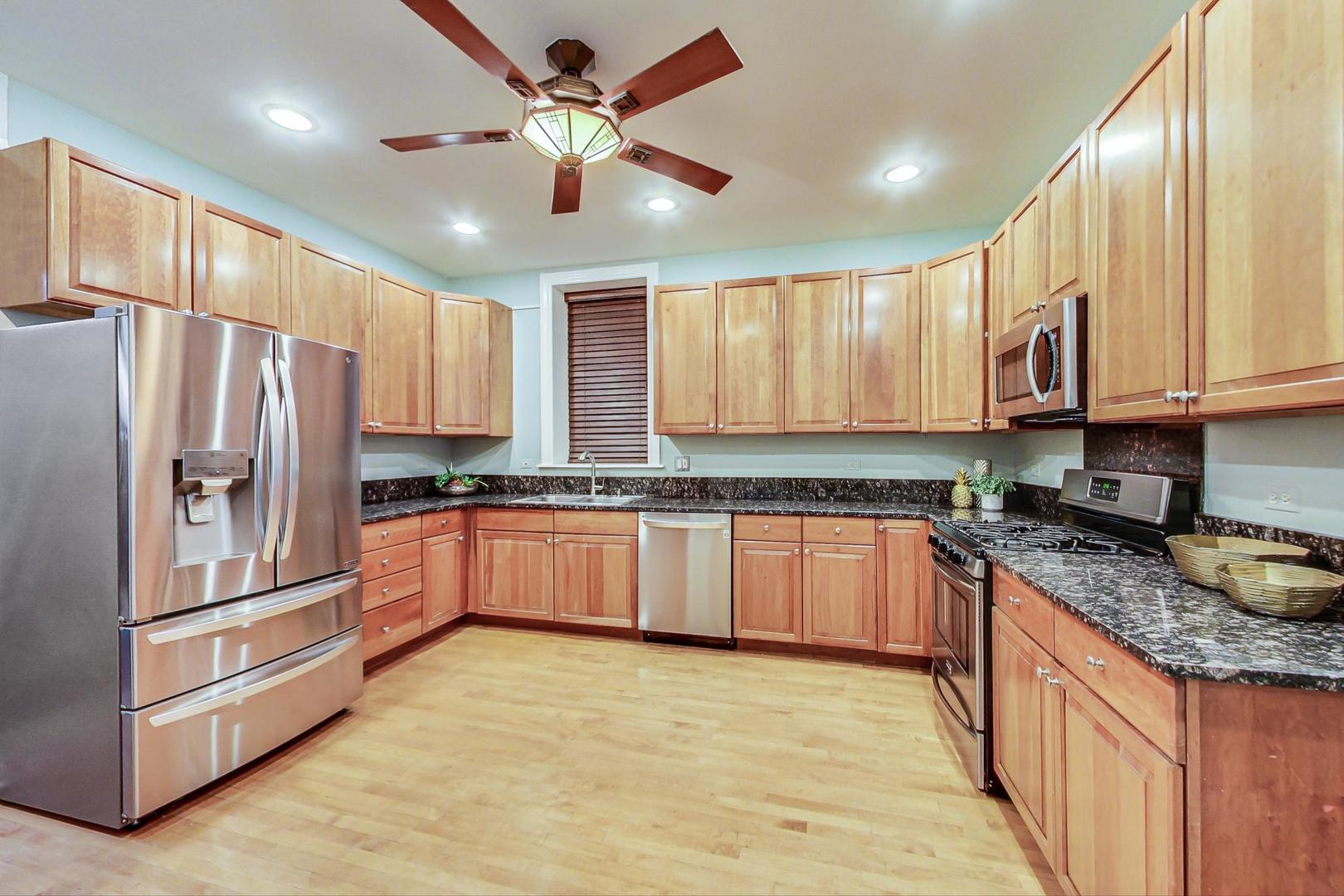 3714 N FREMONT Street Unit: 1