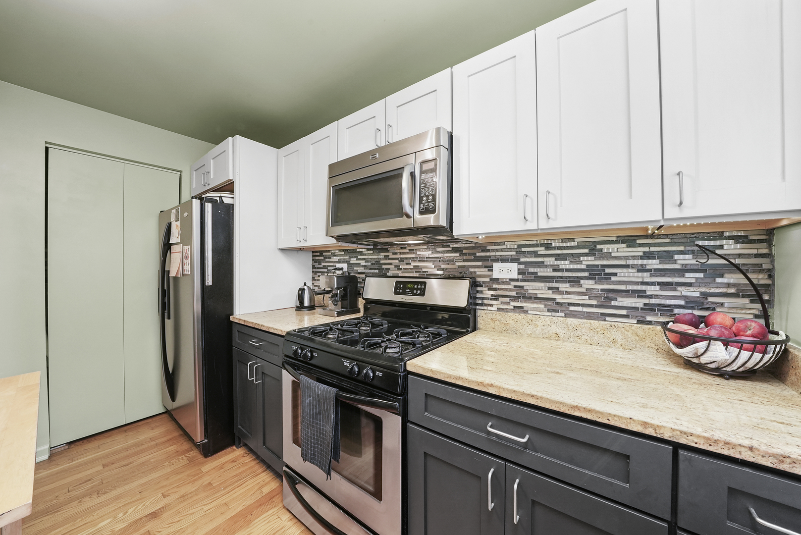 4700 N Monticello Avenue Unit: 301