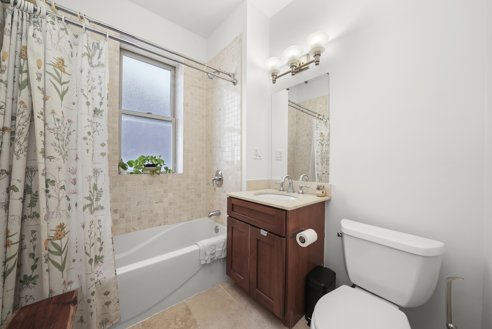 4700 N Monticello Avenue Unit: 301
