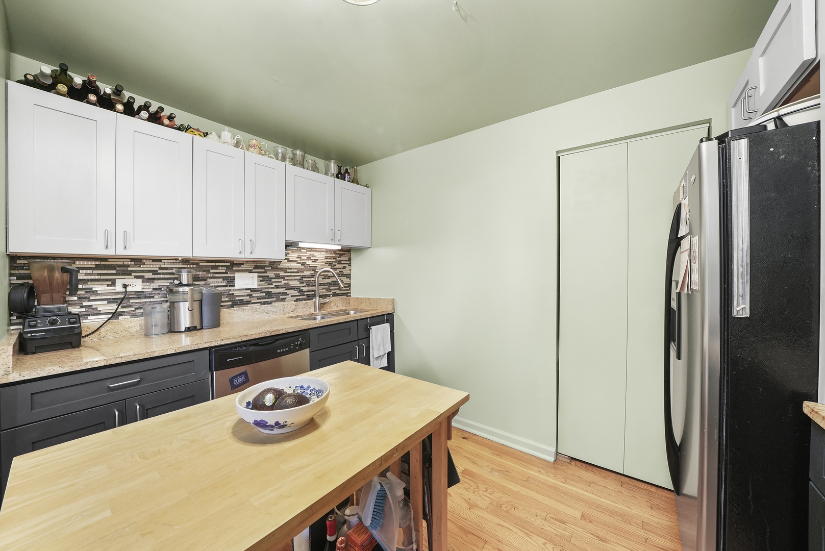 4700 N Monticello Avenue Unit: 301
