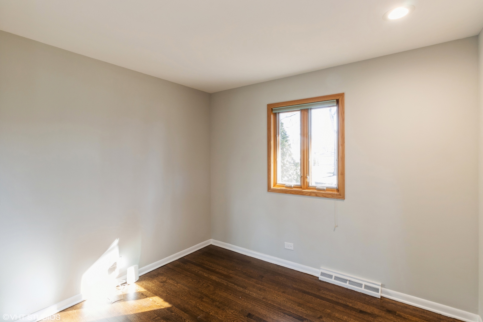 622 N Prospect Manor Avenue