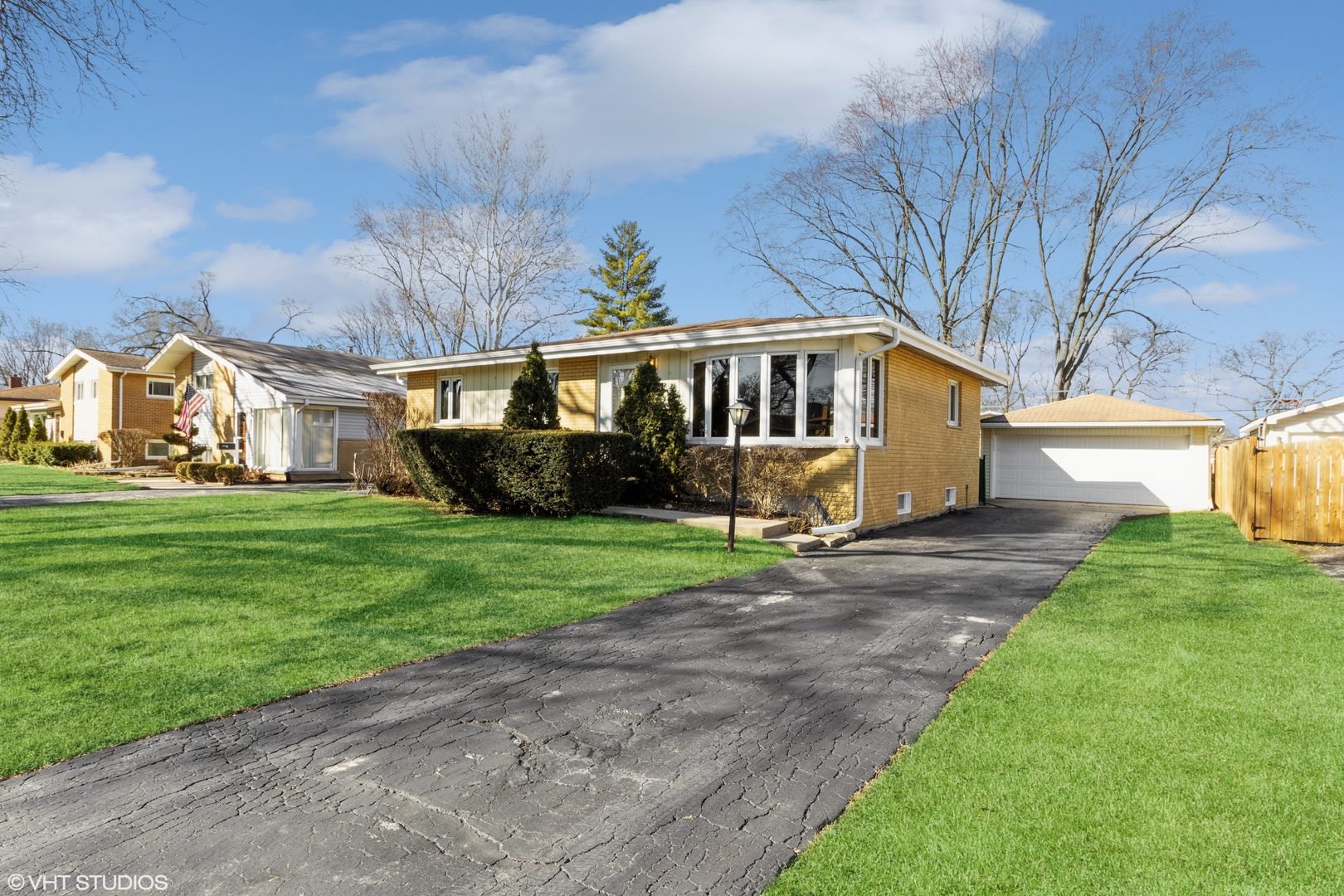 622 N Prospect Manor Avenue
