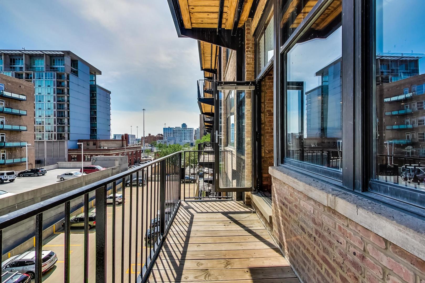 625 W Jackson Boulevard Unit: 408