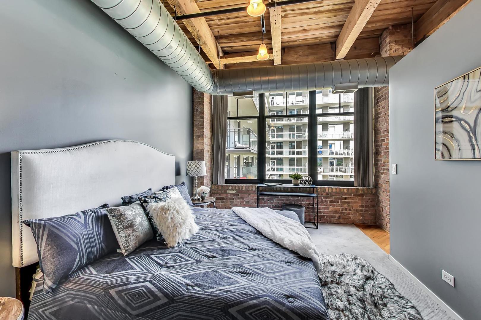 625 W Jackson Boulevard Unit: 408