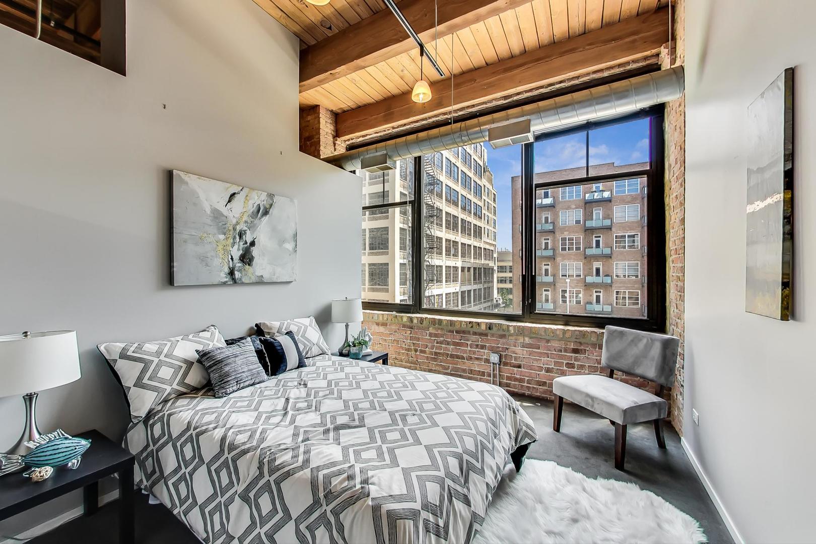 625 W Jackson Boulevard Unit: 408