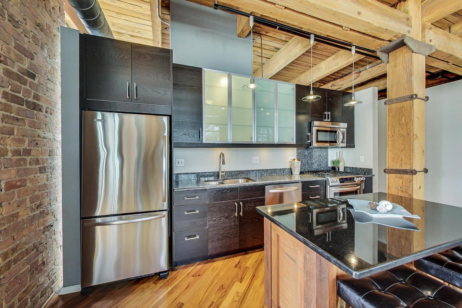 625 W Jackson Boulevard Unit: 408