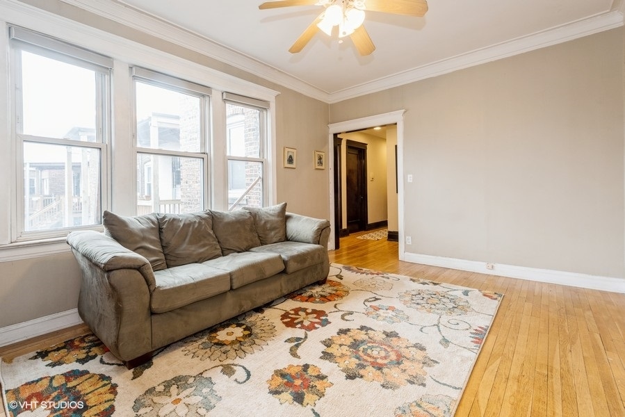 1623 W Wilson Street Unit: 3