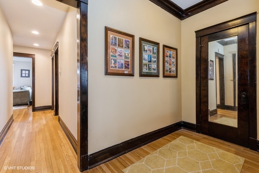 1623 W Wilson Street Unit: 3