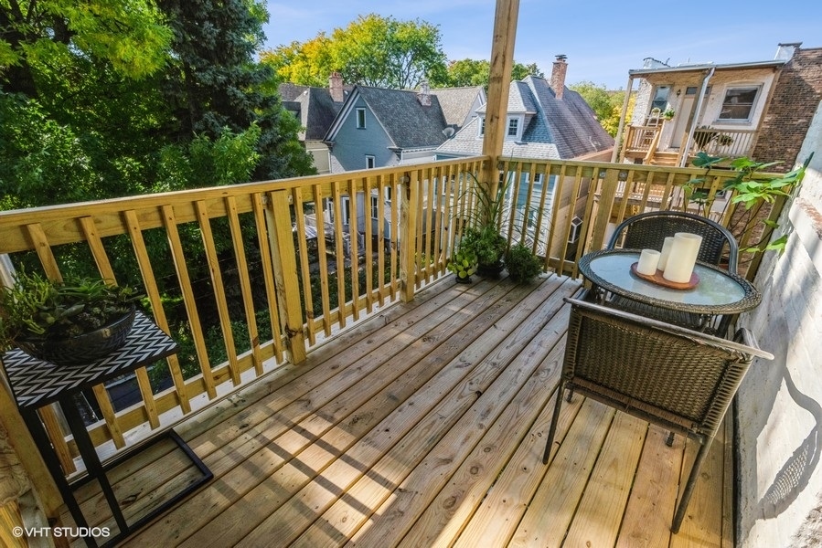 1623 W Wilson Street Unit: 3