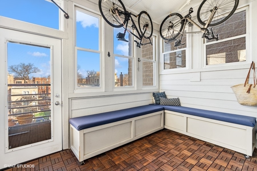 2140 W POTOMAC Avenue Unit: 3