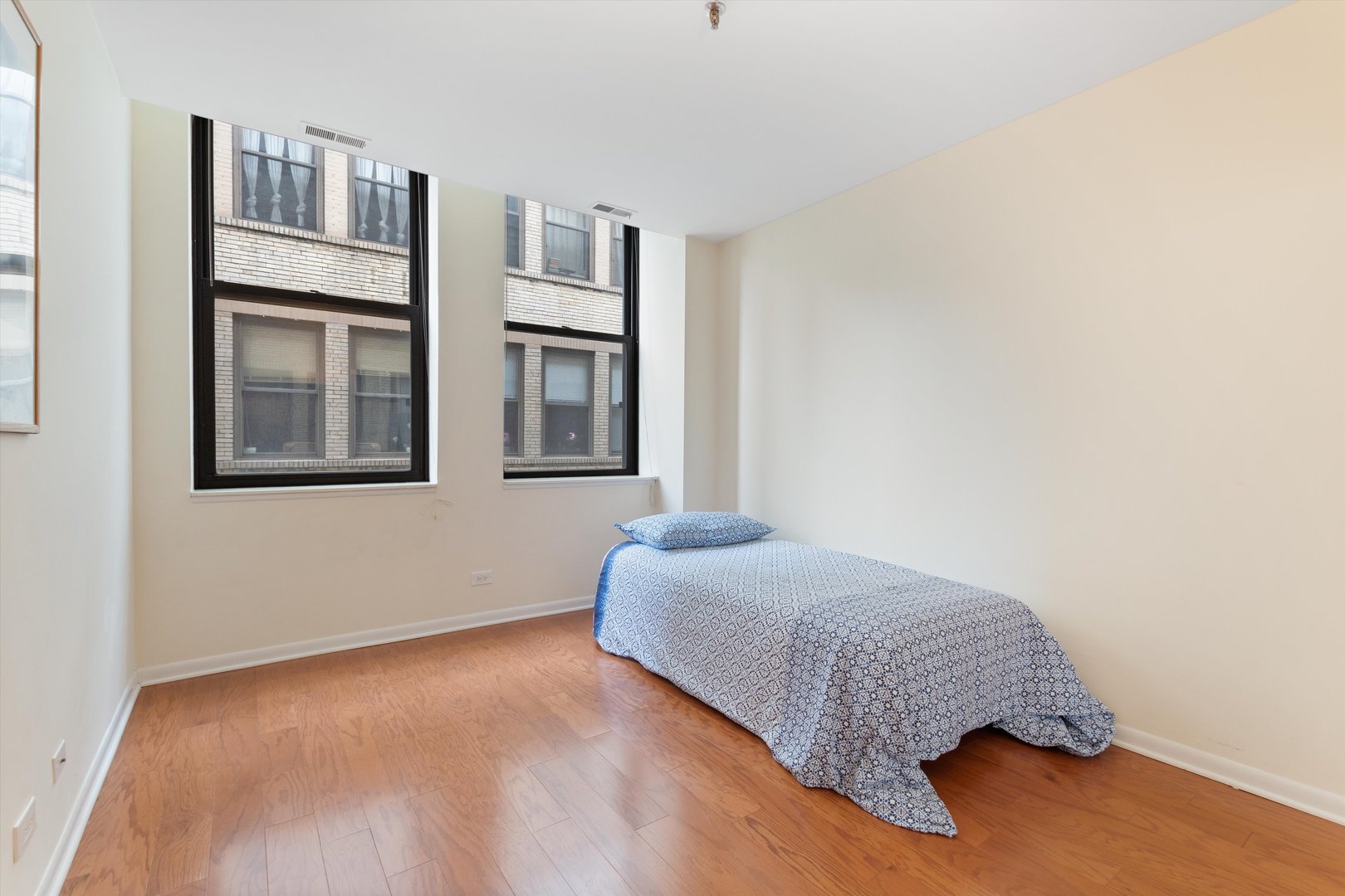 640 S Federal Street Unit: 602