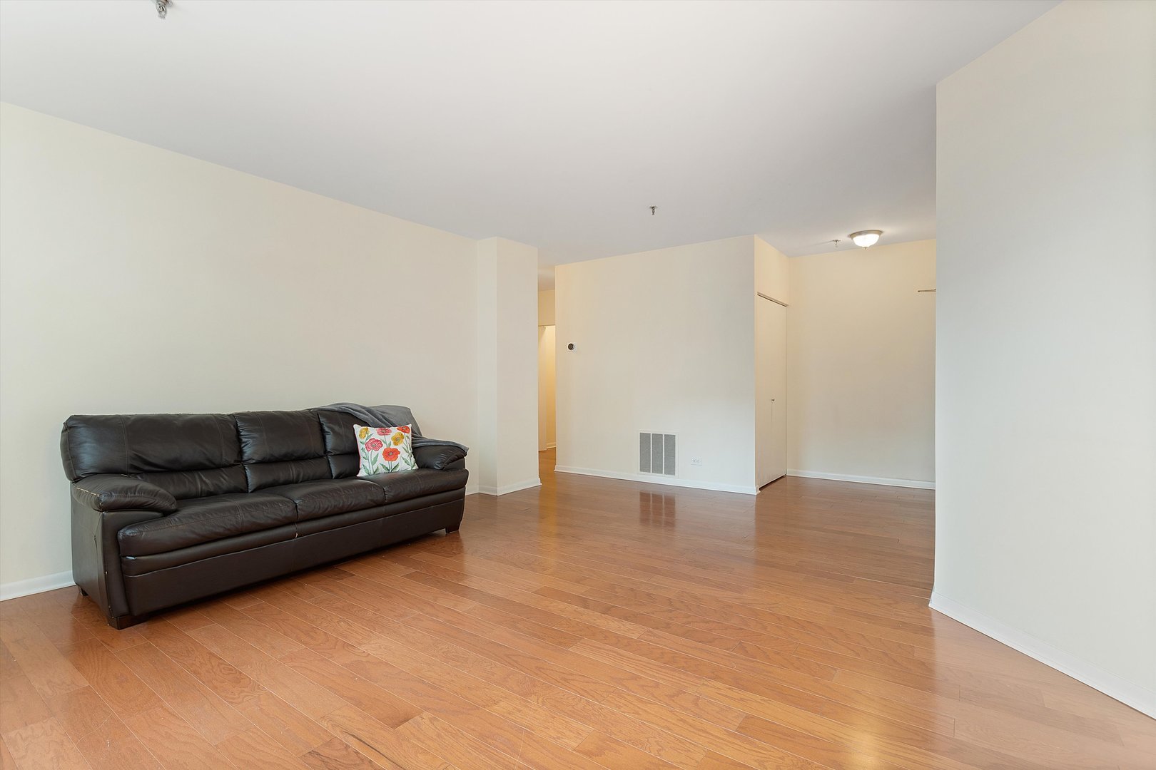640 S Federal Street Unit: 602
