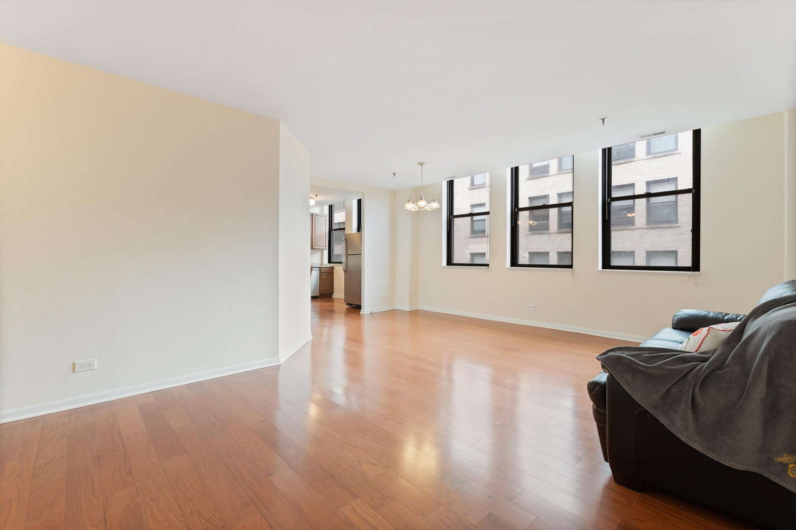 640 S Federal Street Unit: 602