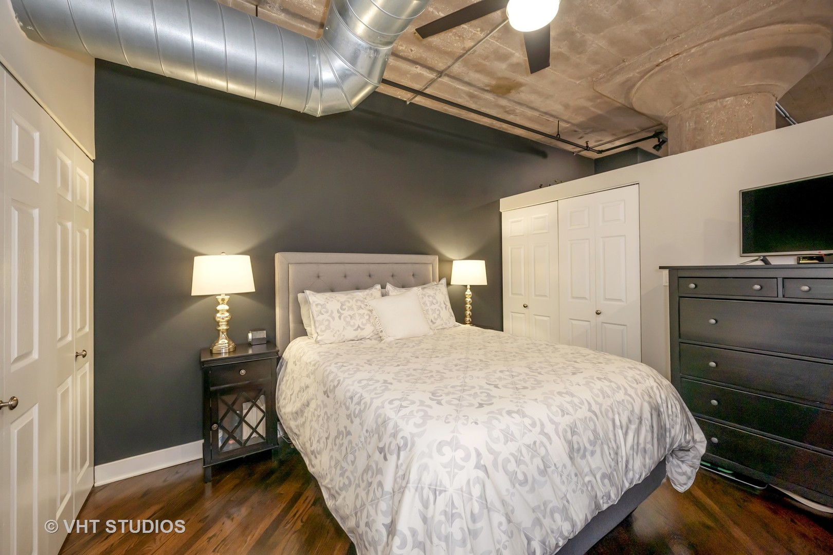 411 W ONTARIO Street Unit: 318