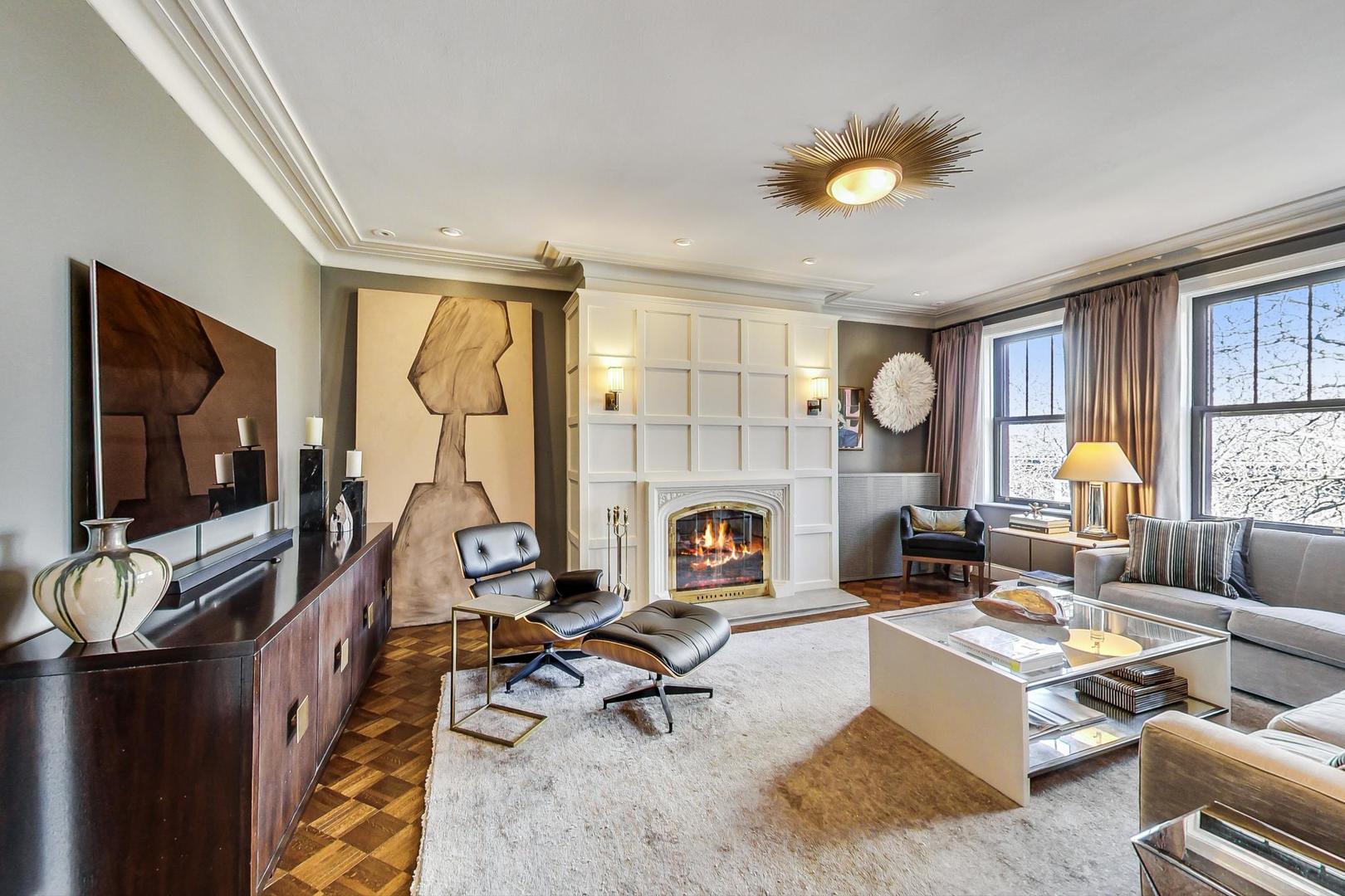 3606-08 N Pine Grove Avenue Unit: 4KLM