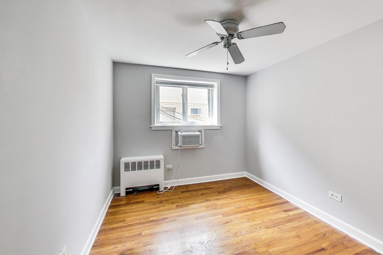 4044 N California Avenue Unit: 203