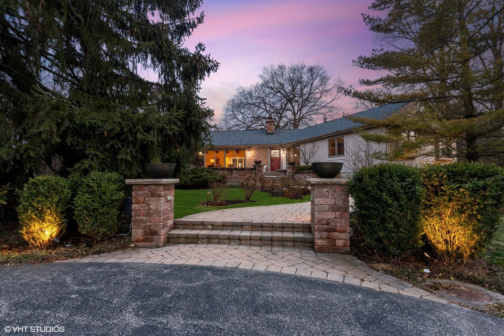 875 Walden Lane
