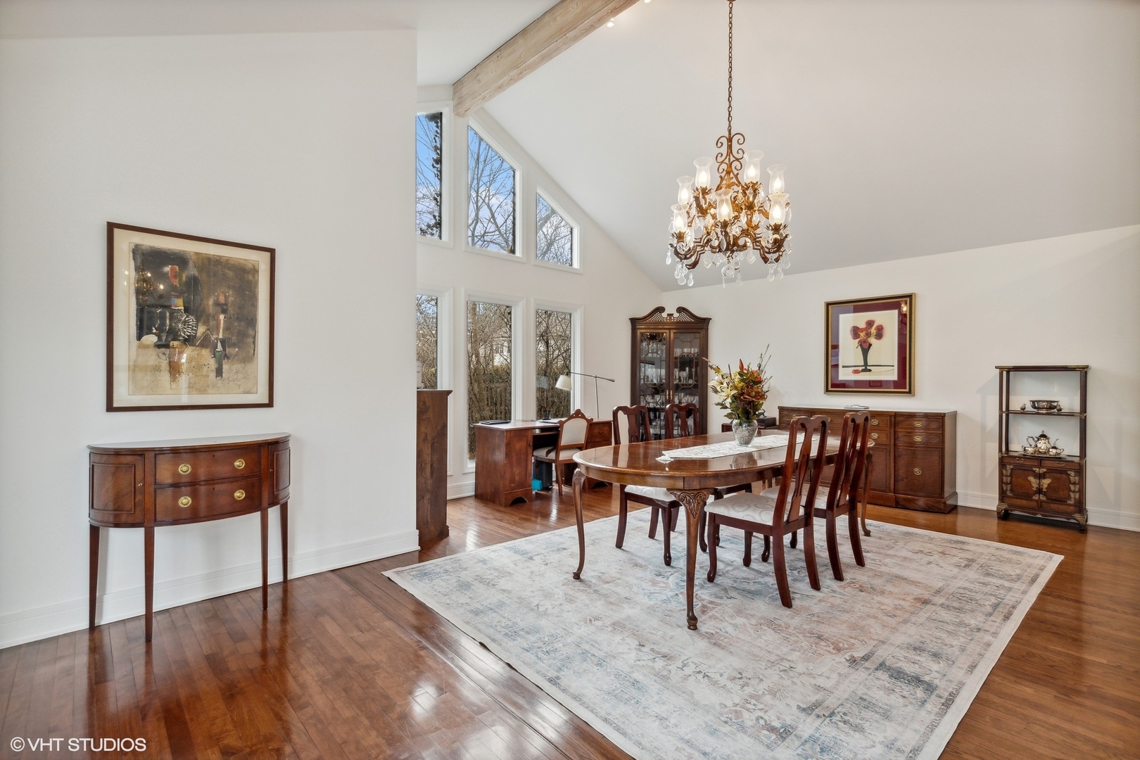 875 Walden Lane