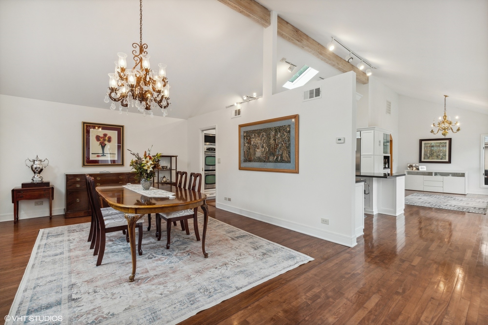 875 Walden Lane