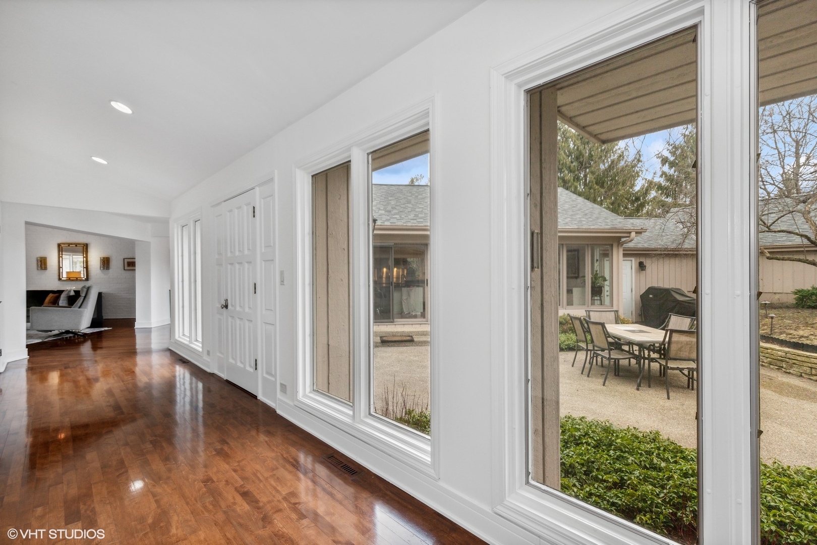 875 Walden Lane