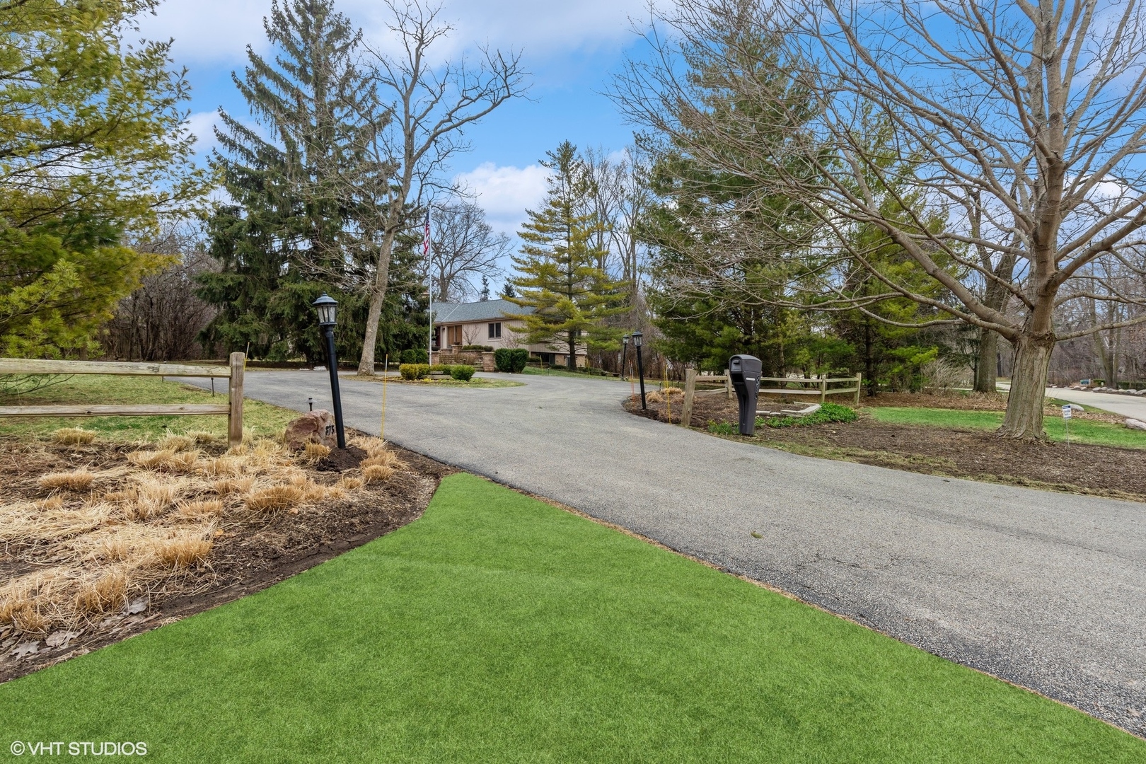 875 Walden Lane