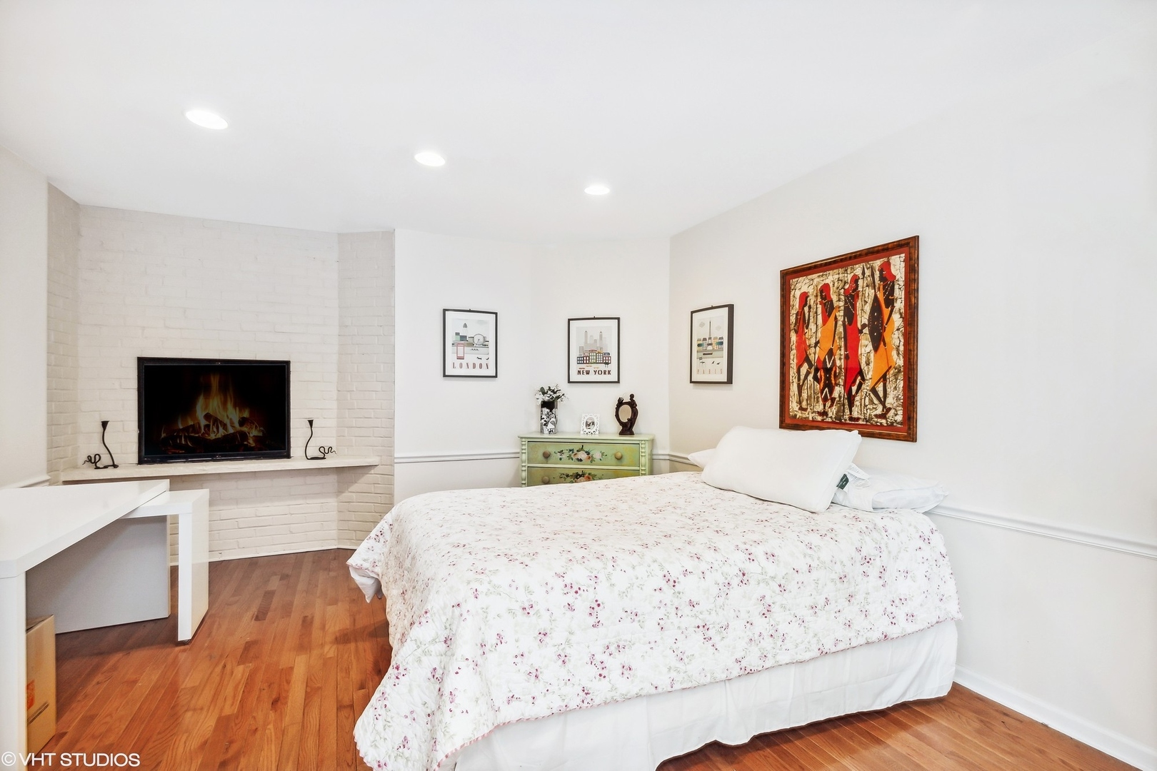 875 Walden Lane