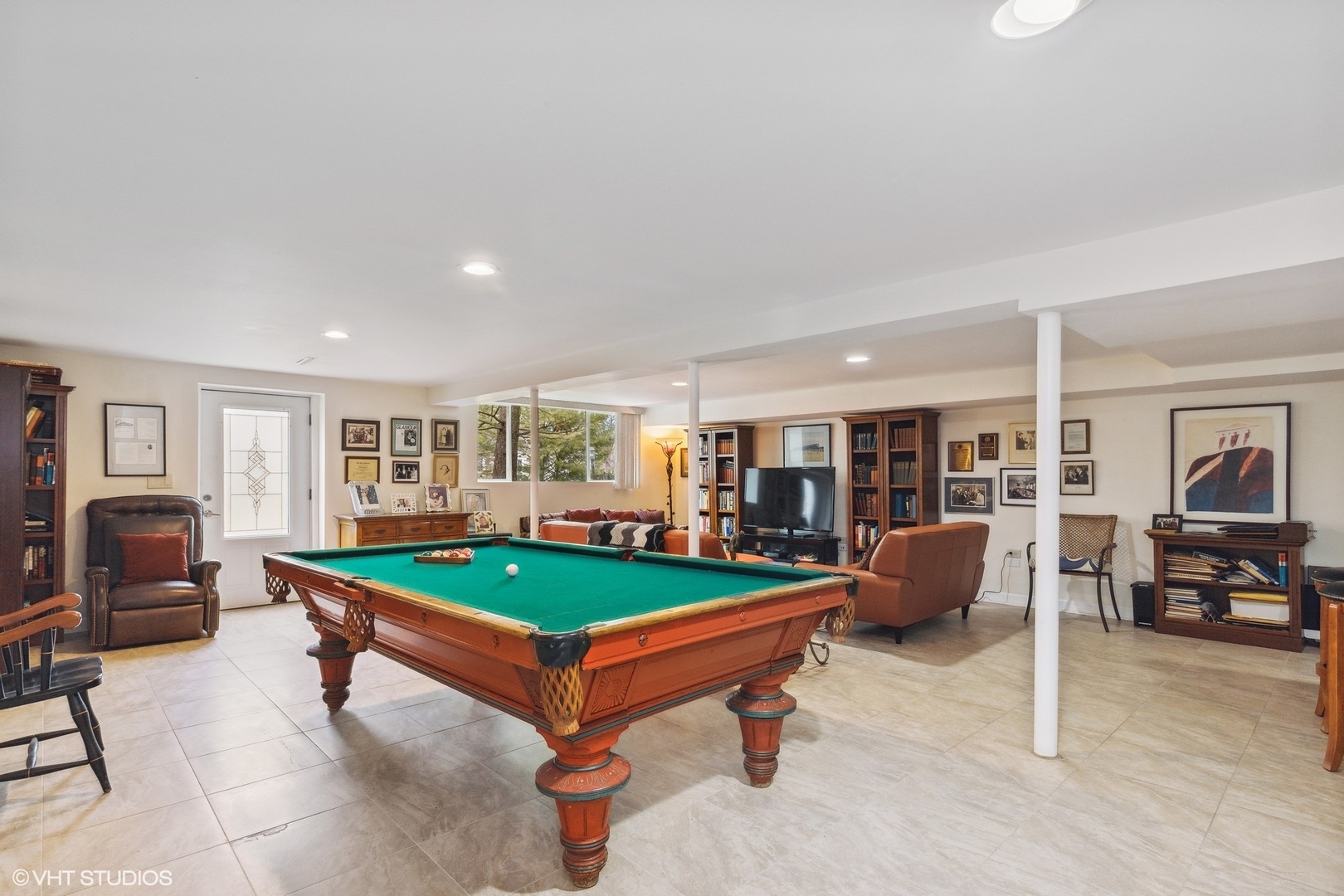 875 Walden Lane