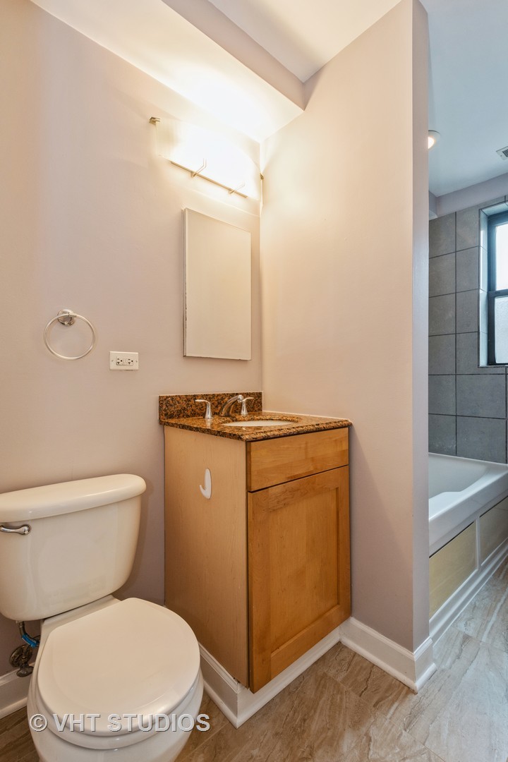 1333 W North Shore Avenue Unit: 2S