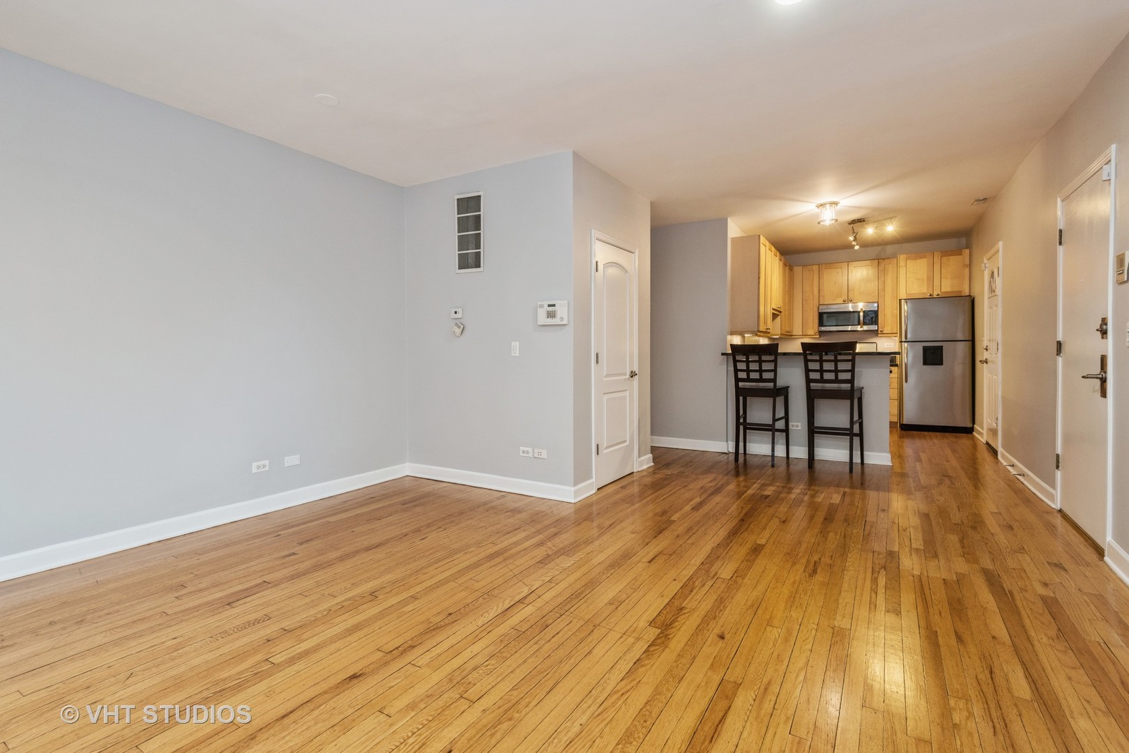 1333 W North Shore Avenue Unit: 2S