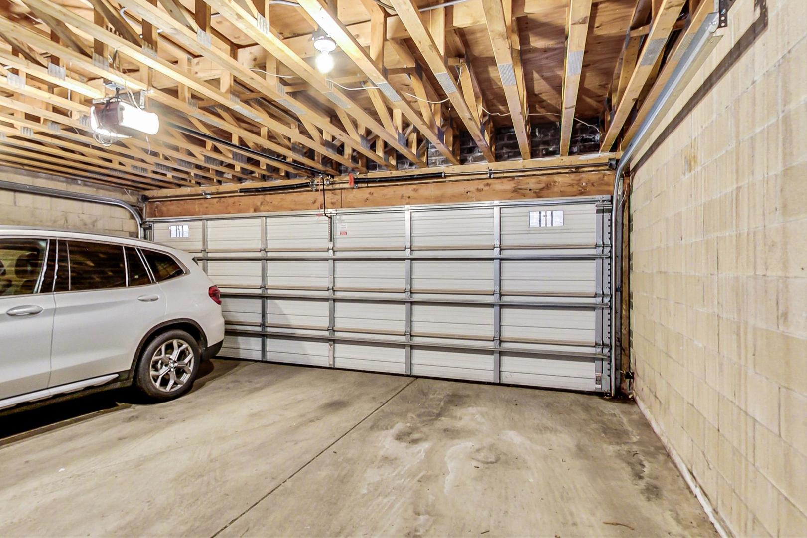3239 N Seminary Avenue Unit: 2
