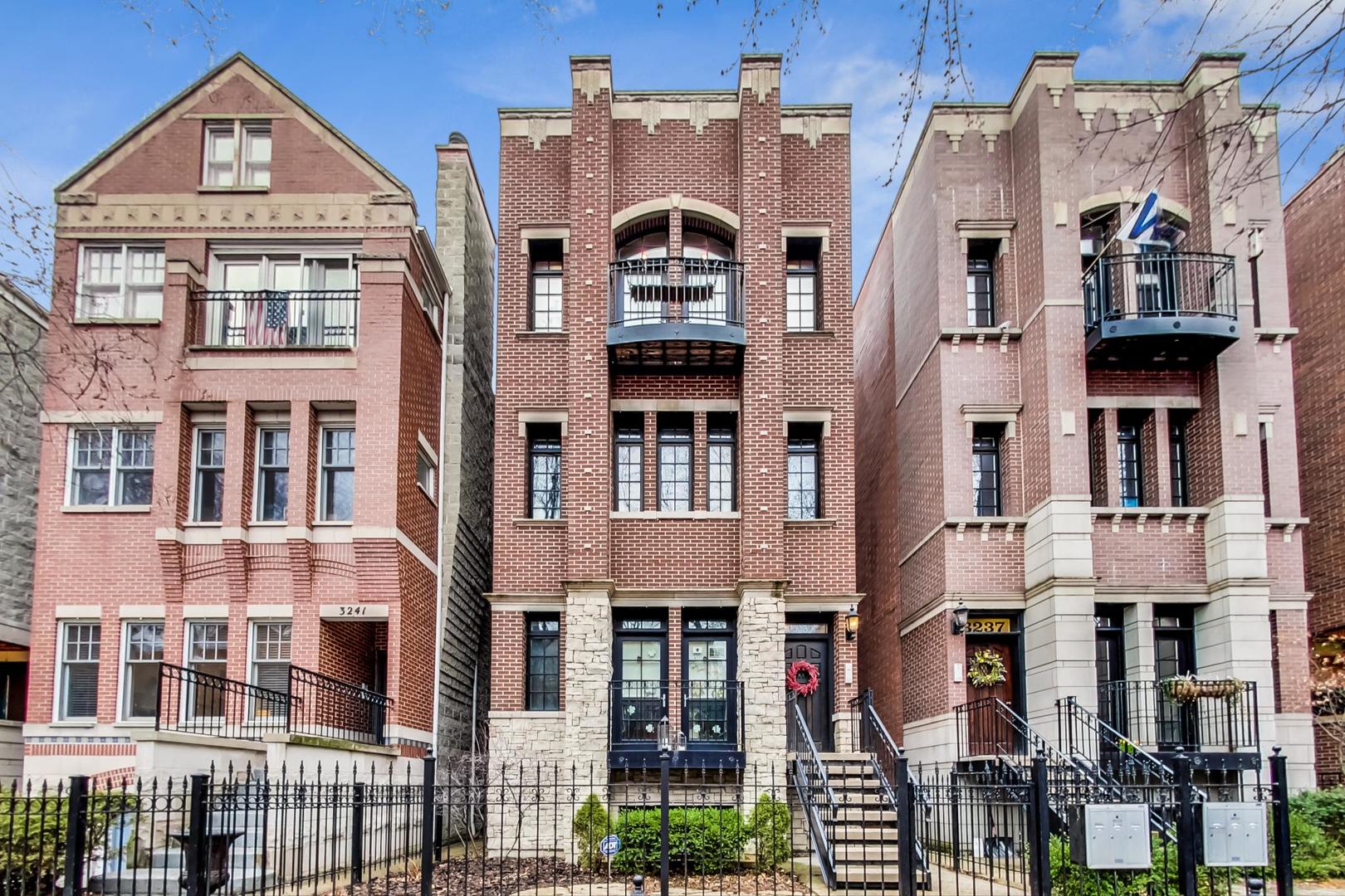 3239 N Seminary Avenue Unit: 2