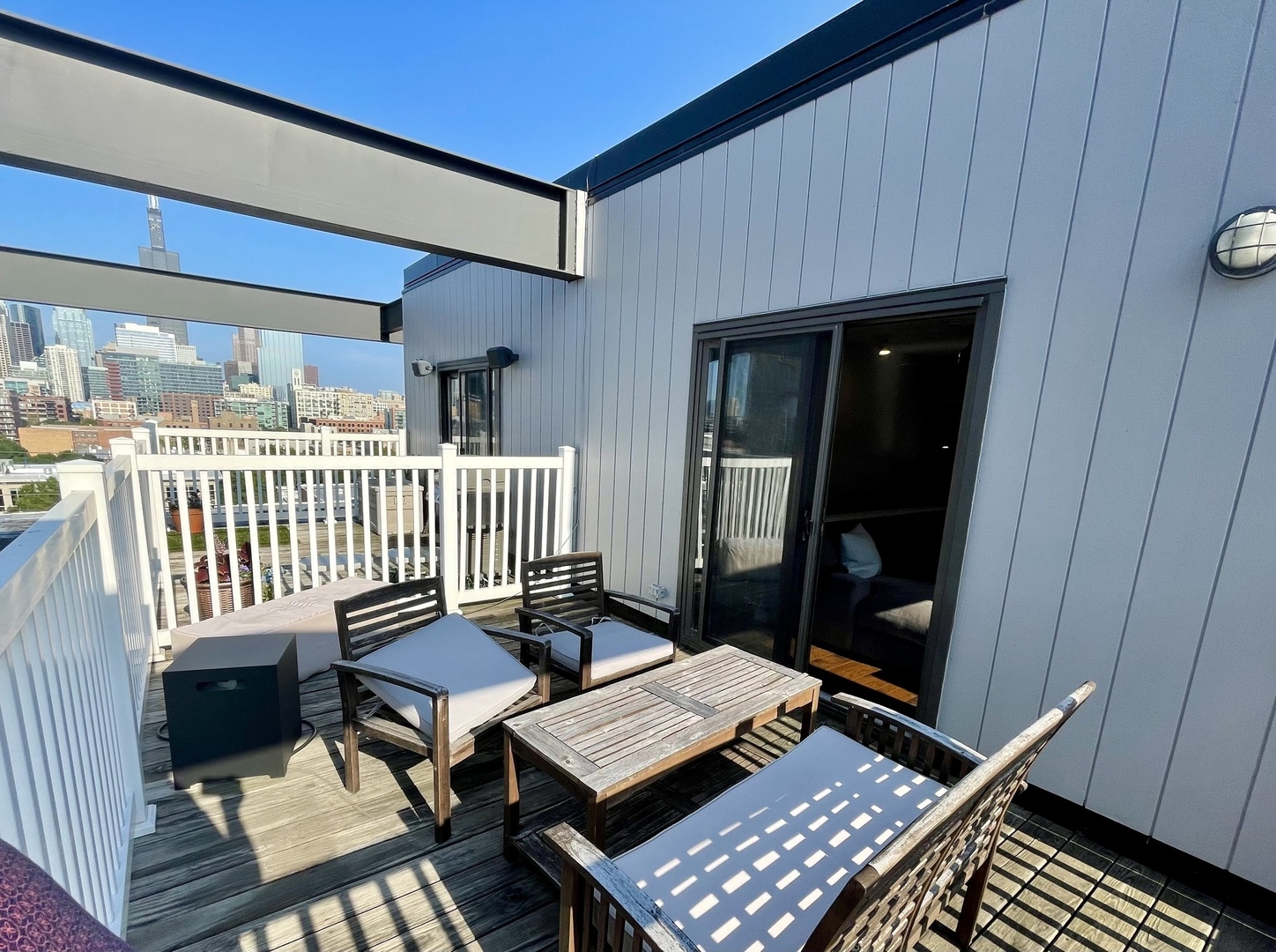222 S Racine Avenue Unit: 607