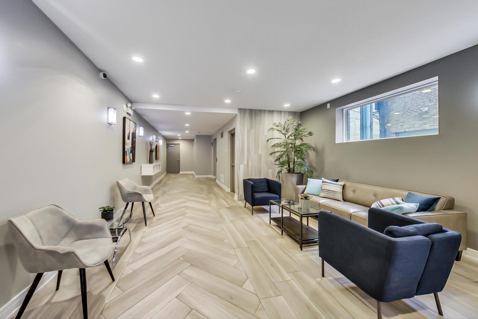 650 N Morgan Street Unit: 404