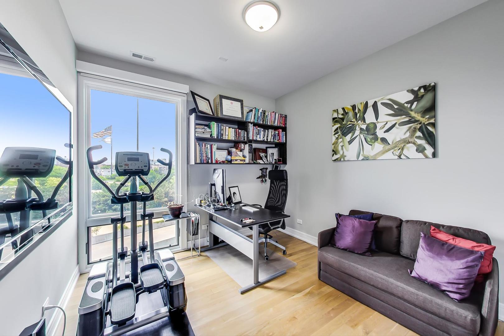 650 N Morgan Street Unit: 404