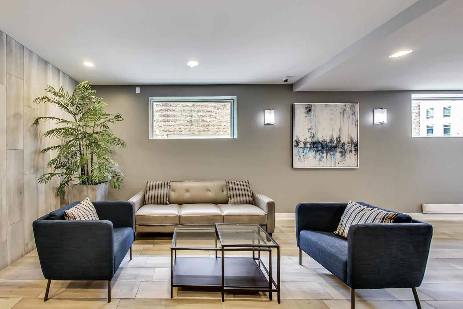 650 N Morgan Street Unit: 404