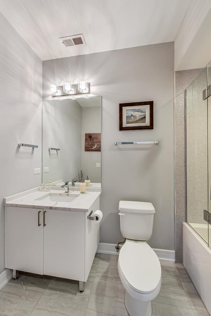 650 N Morgan Street Unit: 404