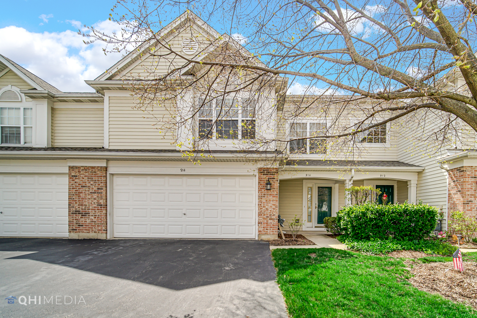 914 Waterford Lane